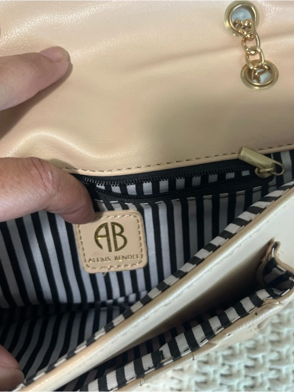 Alexis Bendel Beige Quilted w/ Chain Shoulder Bag Crossbody Purse Vegan Leather